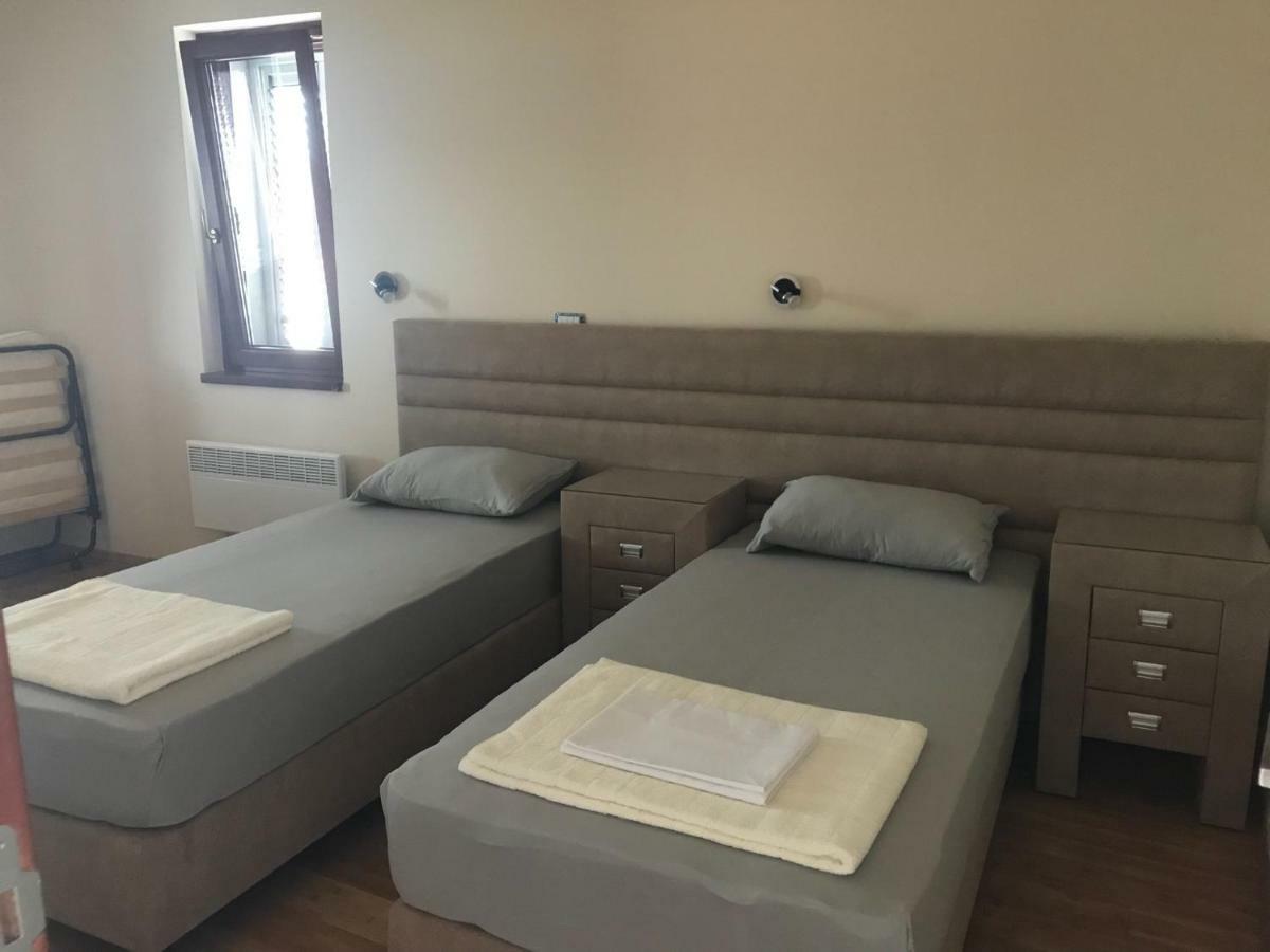 Apartments Admiral Herceg Novi Exterior foto